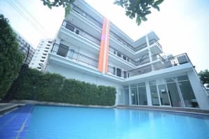 thumbnail: Exterior