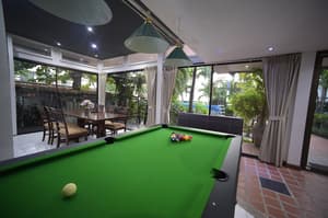 thumbnail: Billiards
