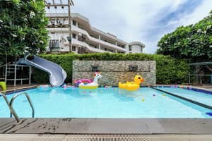 thumbnail: Private pool