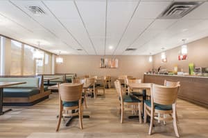 thumbnail: Breakfast area