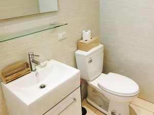 thumbnail: Bathroom