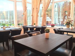 thumbnail: Breakfast area