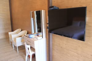 thumbnail: Interior detail