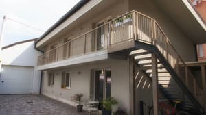 thumbnail: Exterior