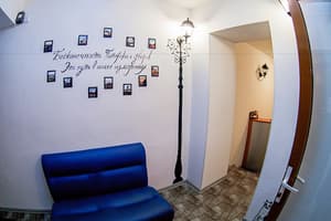 thumbnail: Lobby sitting area