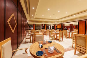thumbnail: Restaurant-cafeteria