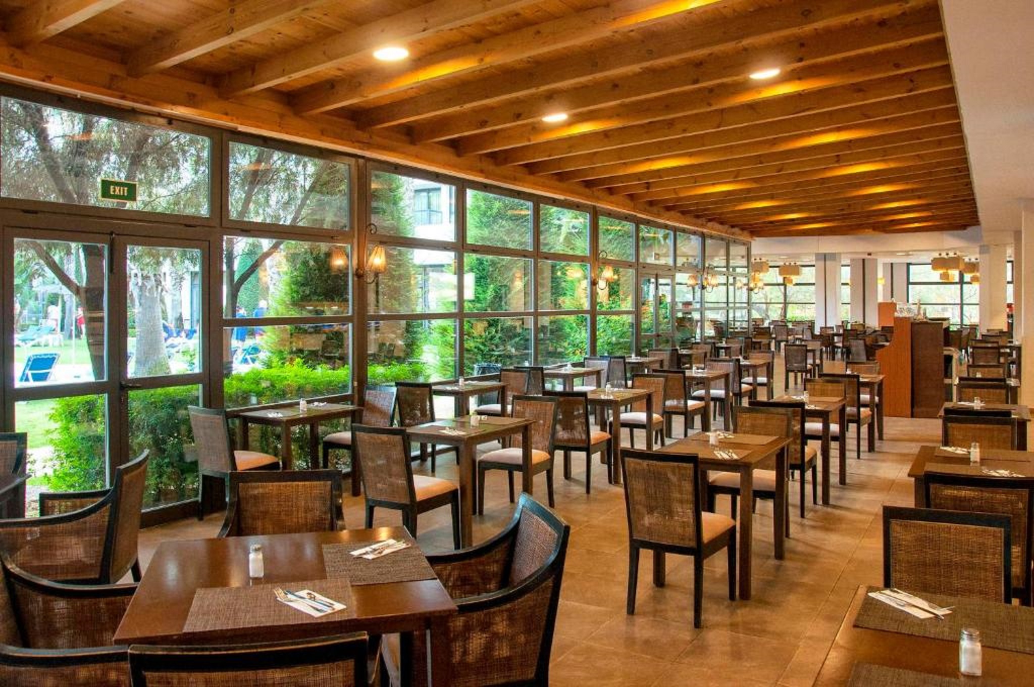 Restaurant-cafeteria