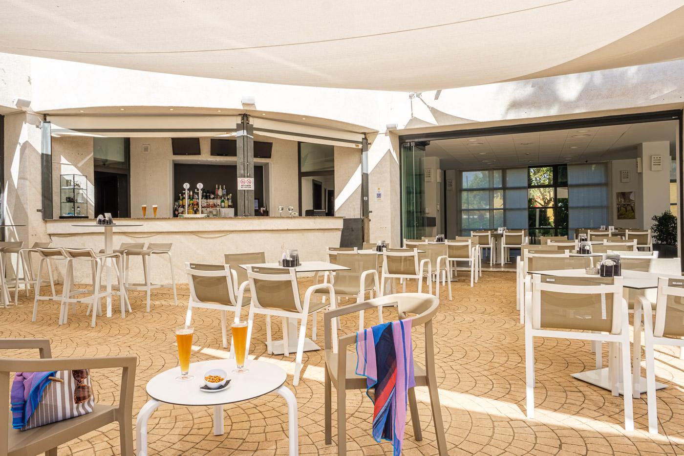 Restaurant-cafeteria