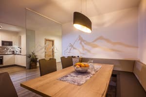 thumbnail: In-room dining