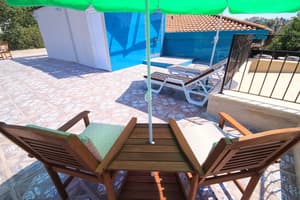 thumbnail: Terrace/patio