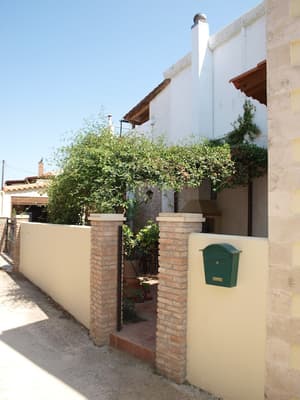 thumbnail: Exterior