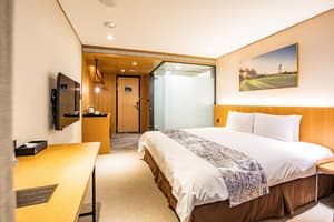 thumbnail: Room