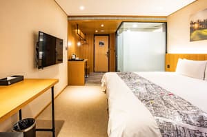 thumbnail: Room