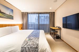 thumbnail: Room