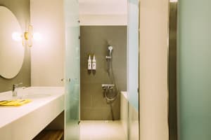 thumbnail: Bathroom