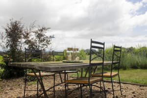 thumbnail: Outdoor dining