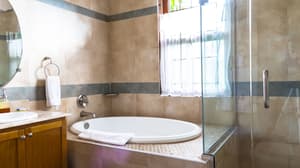 thumbnail: Deep soaking bathtub