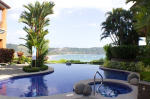 thumbnail: Outdoor pool