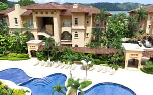 thumbnail: Outdoor pool