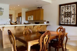 thumbnail: In-room dining