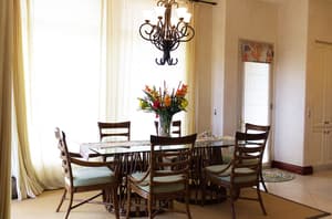 thumbnail: In-room dining