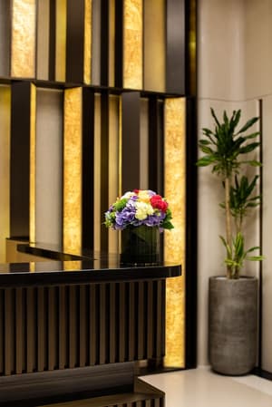 thumbnail: Interior entrance