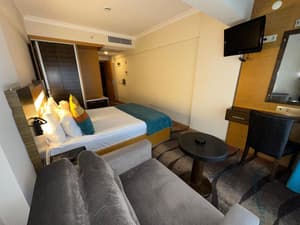 thumbnail: Room