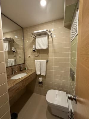 thumbnail: Bathroom
