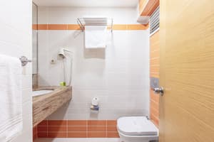 thumbnail: Bathroom