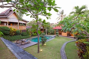 thumbnail: Property grounds