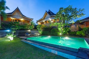 thumbnail: Outdoor pool