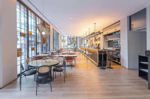 thumbnail: Bar (on property)