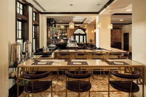 thumbnail: Bar (on property)