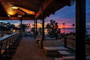 thumbnail: Bar (on property)