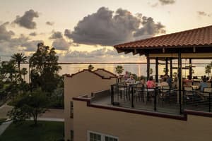 thumbnail: Bar (on property)