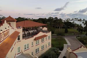 thumbnail: Bar (on property)
