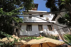 thumbnail: Front of property