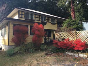 thumbnail: Exterior