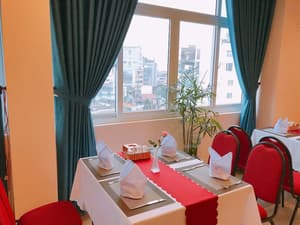 thumbnail: Breakfast buffet