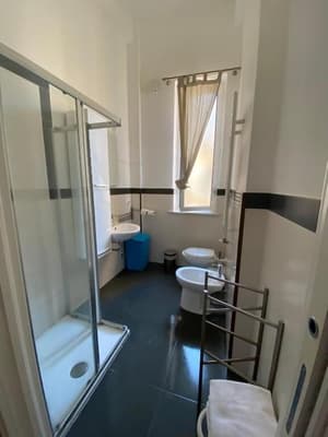 thumbnail: Bathroom amenities