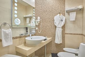 thumbnail: Bathroom