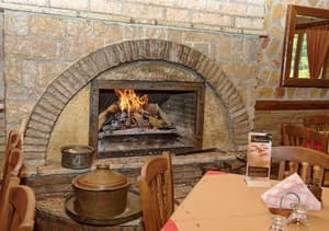 thumbnail: Restaurant