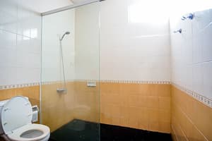 thumbnail: Bathroom shower