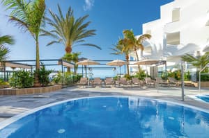 thumbnail: Outdoor pool