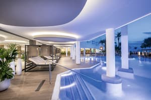 thumbnail: Pool