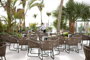 thumbnail: Poolside bar
