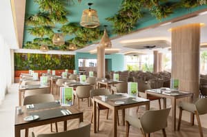thumbnail: Restaurant