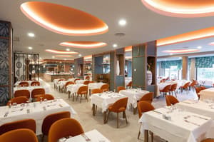 thumbnail: Restaurant