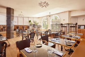 thumbnail: Restaurant