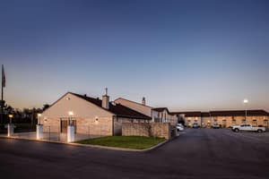 thumbnail: Exterior